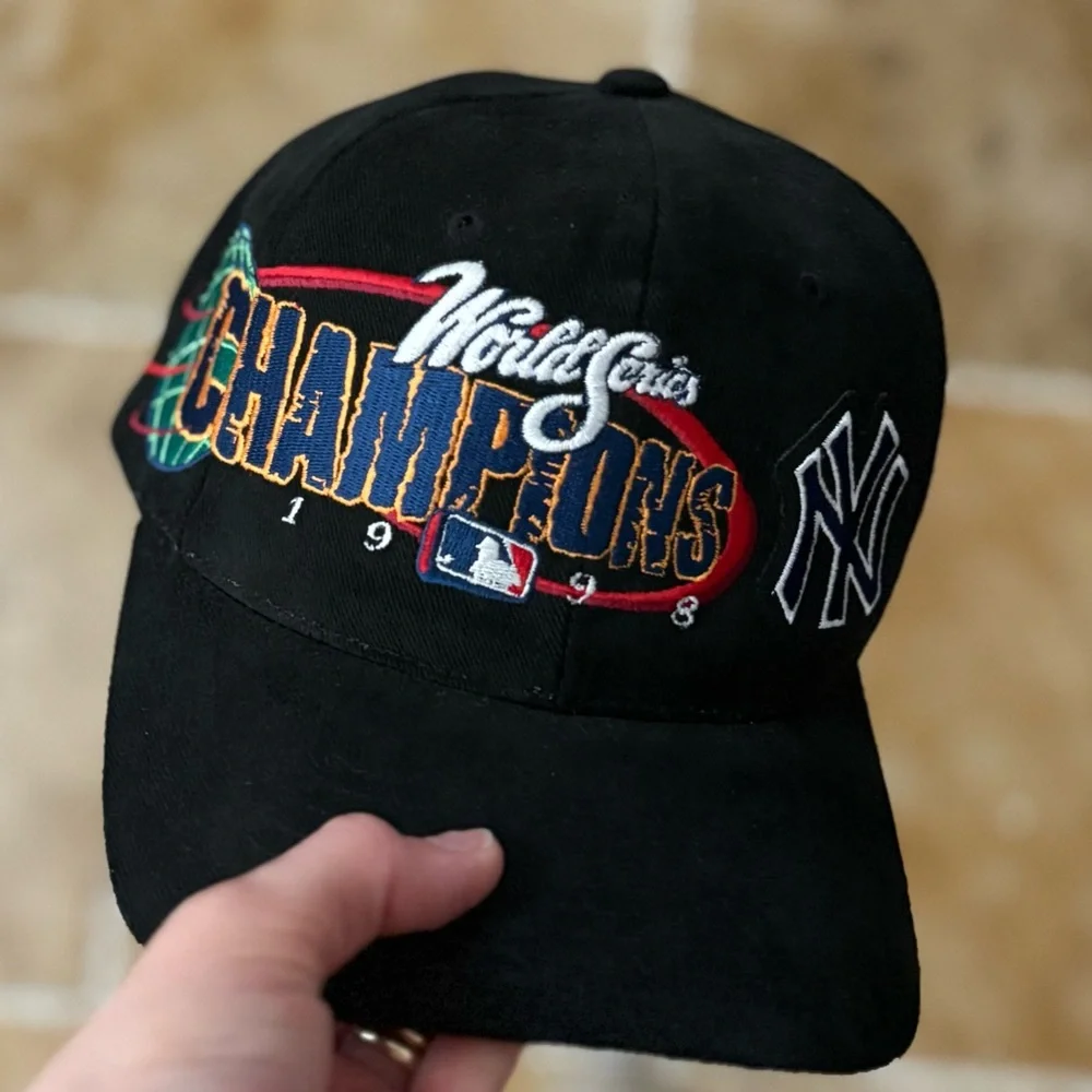 Vintage 1998 New York Yankees Hat